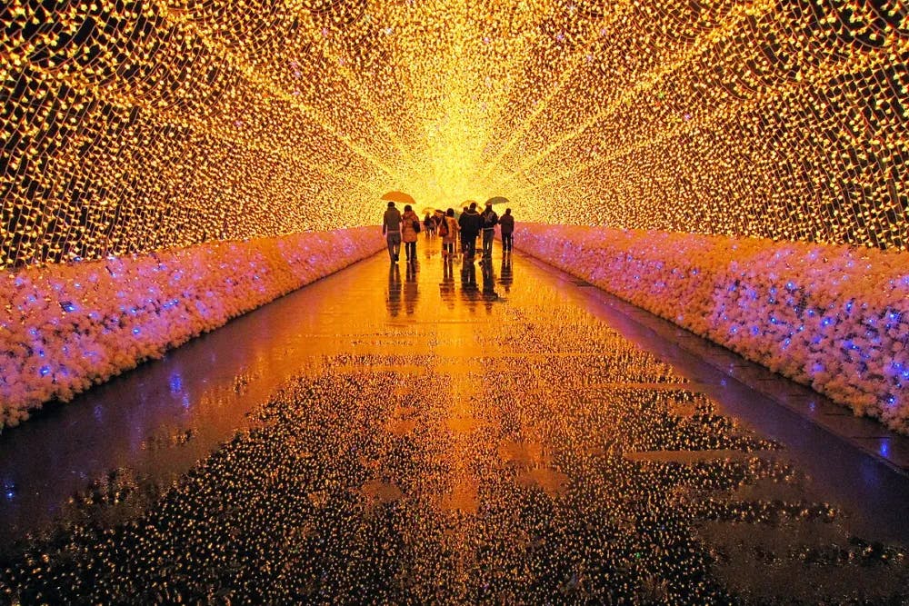 Die Lichter des Nabana no Sato zählen zu den schönsten Lichtinstallationen der Welt