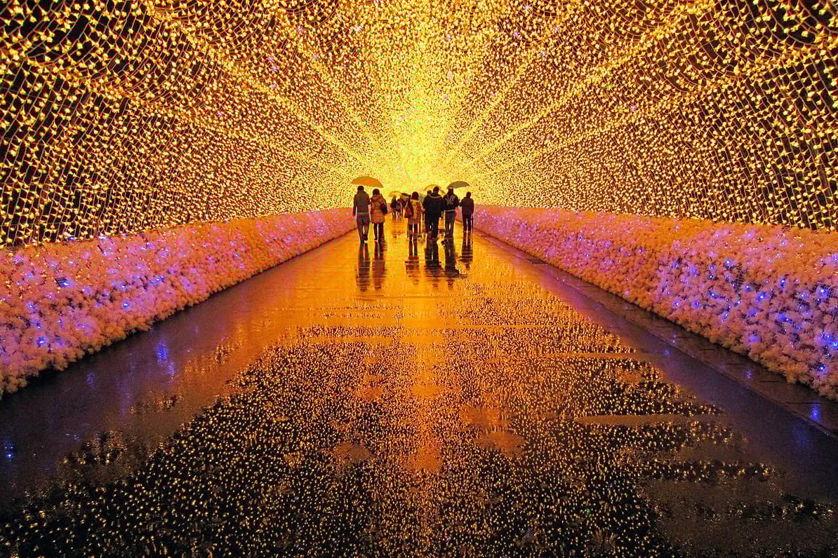 Die Lichter des Nabana no Sato zählen zu den schönsten Lichtinstallationen der Welt